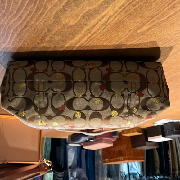 A1 Coach Bag. Like new. - Picture 3 of 5